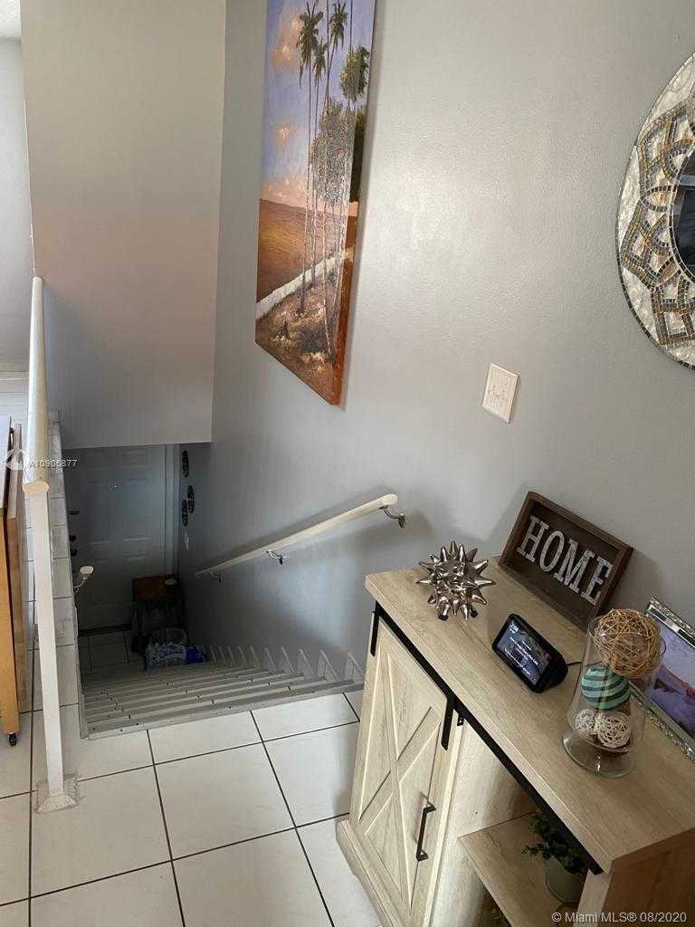Small Image of 3264 WEST 70TH ST #202, Hialeah Number 9