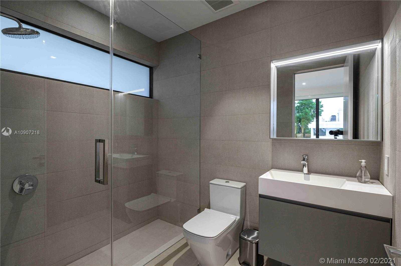 Small Image of 1537 SOUTH EAST 13TH ST, Fort Lauderdale Number 47