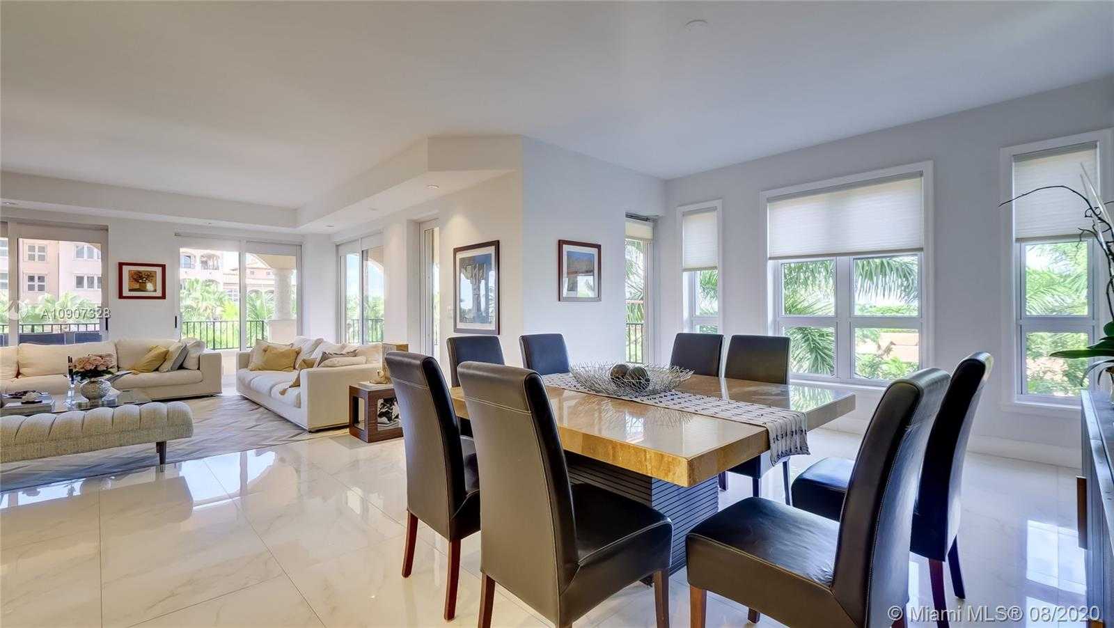 Small Image of 13637 DEERING BAY DR #241, Coral Gables Number 15