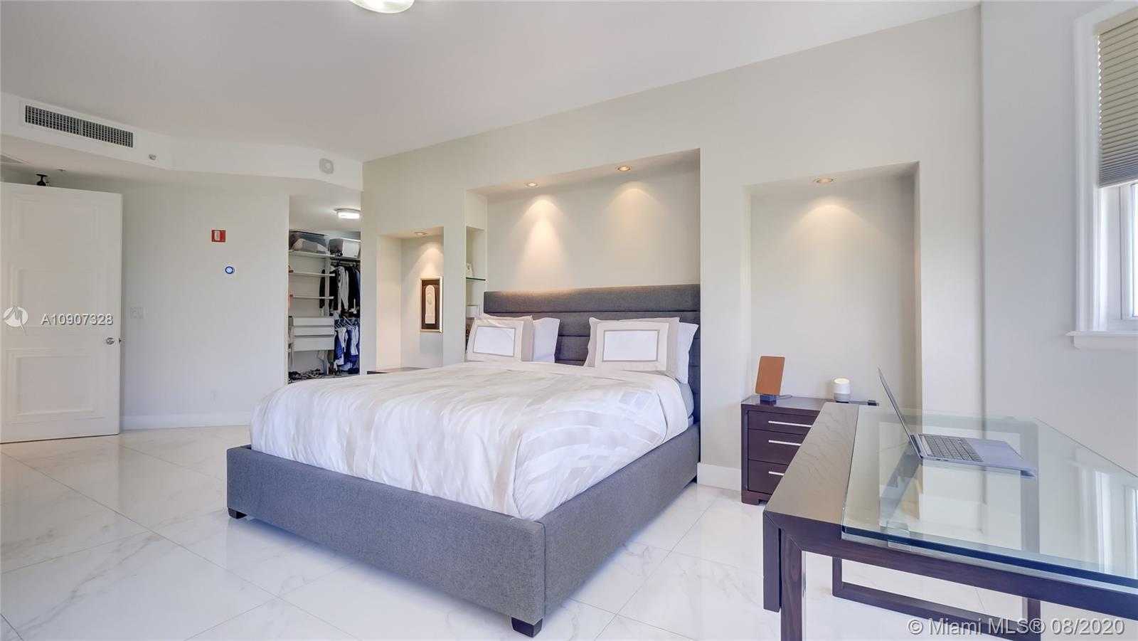 Small Image of 13637 DEERING BAY DR #241, Coral Gables Number 21