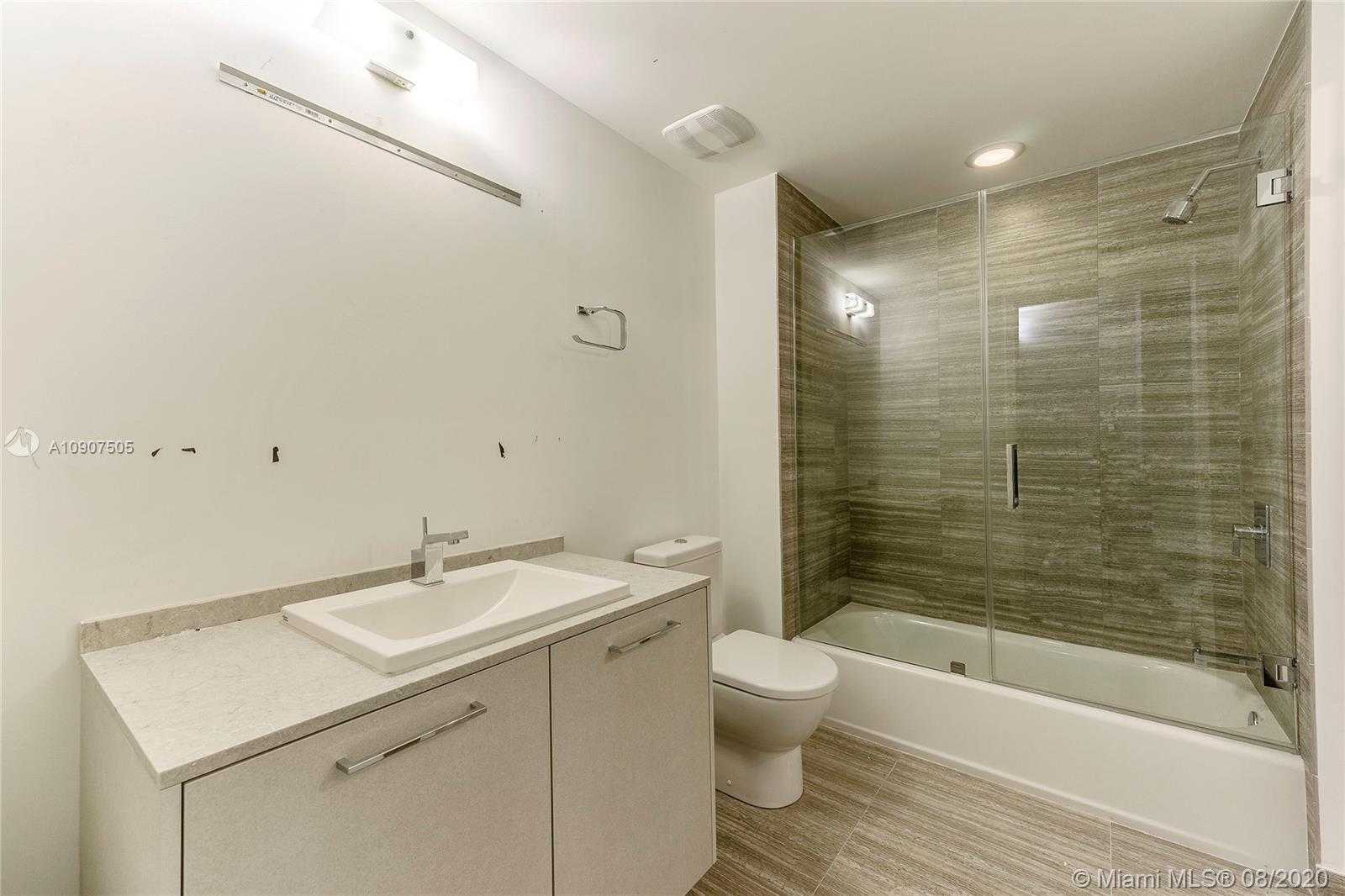 Small Image of 1010 BRICKELL AV #4304, Miami Number 16
