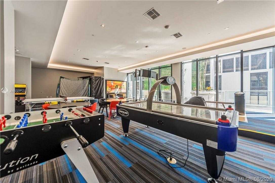 Small Image of 1010 BRICKELL AV #4304, Miami Number 42