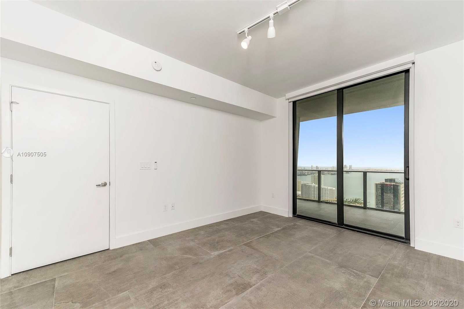 Small Image of 1010 BRICKELL AV #4304, Miami Number 8