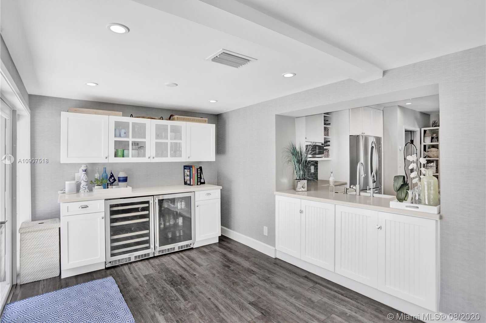 Small Image of 462 GLENRIDGE RD, Key Biscayne Number 10