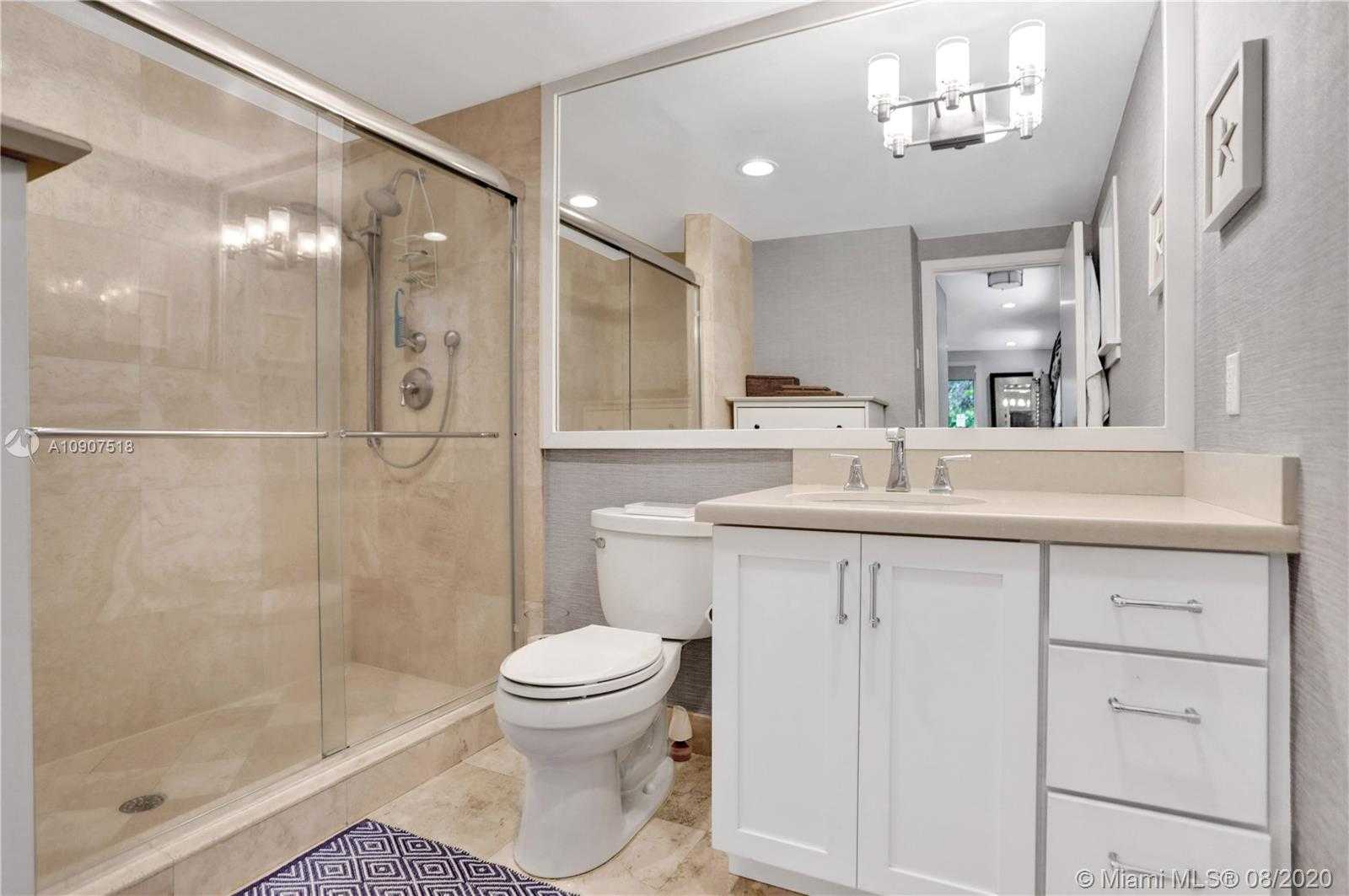 Small Image of 462 GLENRIDGE RD, Key Biscayne Number 16