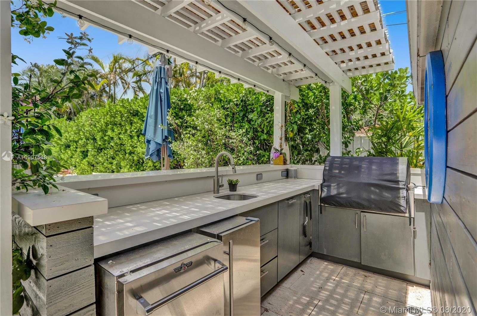 Small Image of 462 GLENRIDGE RD, Key Biscayne Number 28