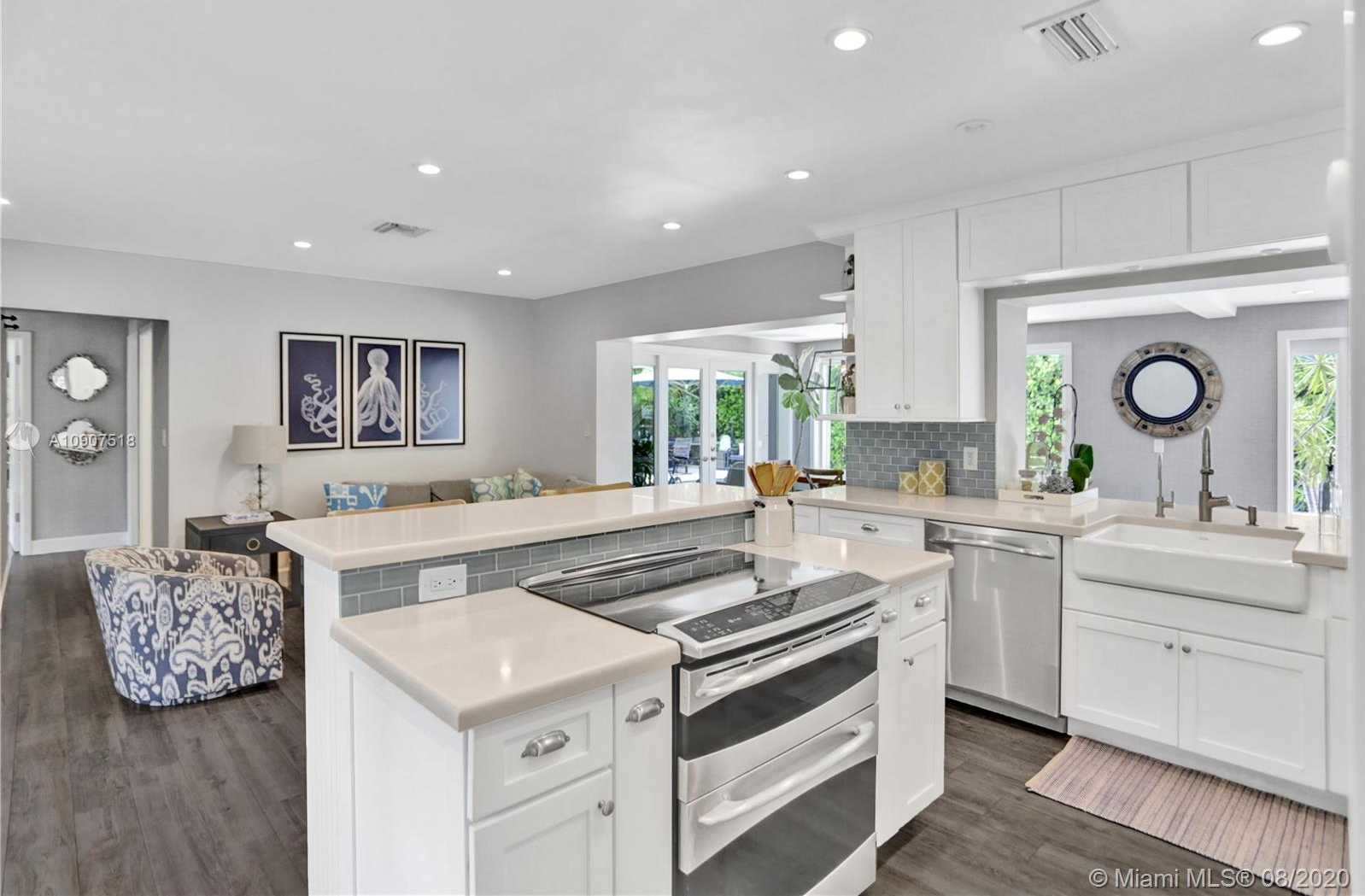 Small Image of 462 GLENRIDGE RD, Key Biscayne Number 7