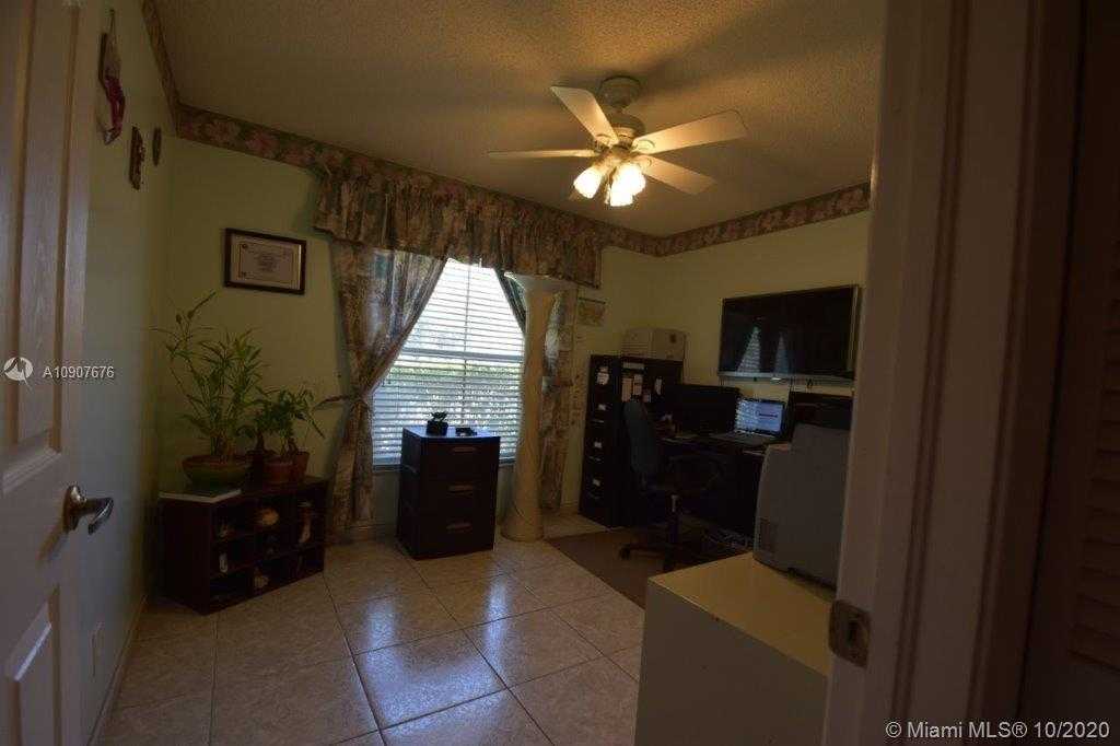 Small Image of 5089 SOUTH WEST 33RD WAY, Hollywood Number 11