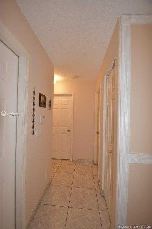 Small Image of 5089 SOUTH WEST 33RD WAY, Hollywood Number 23