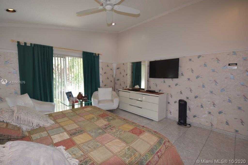 Small Image of 5089 SOUTH WEST 33RD WAY, Hollywood Number 26