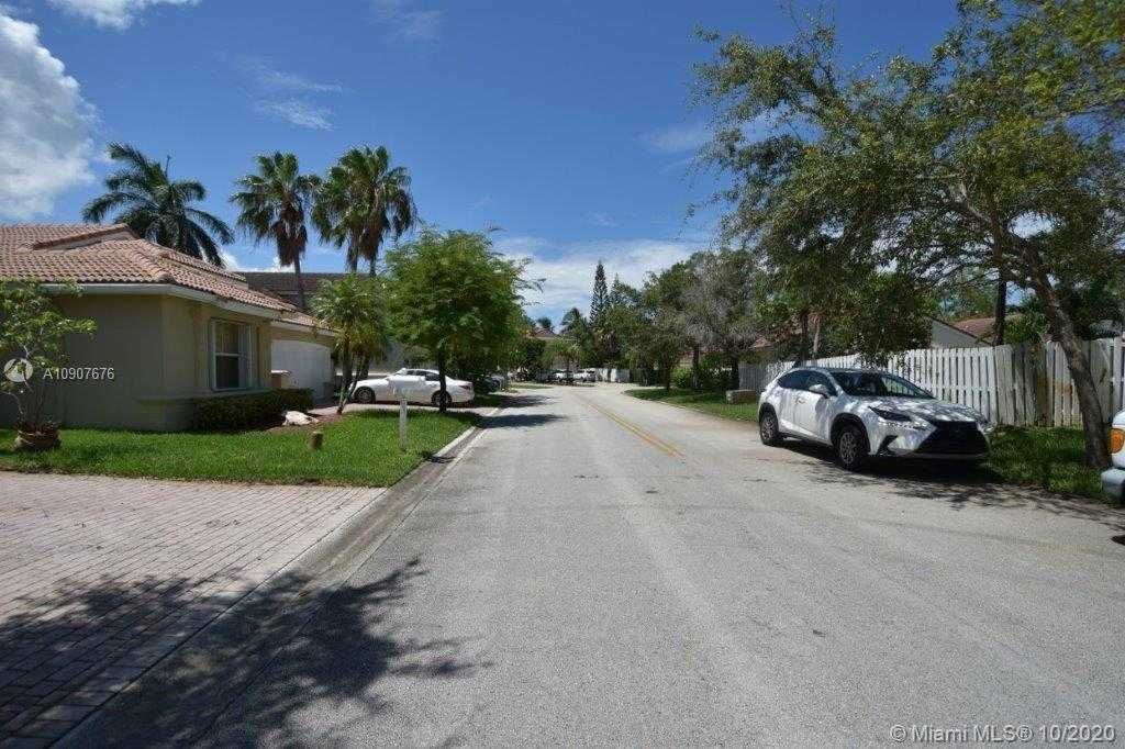 Small Image of 5089 SOUTH WEST 33RD WAY, Hollywood Number 38