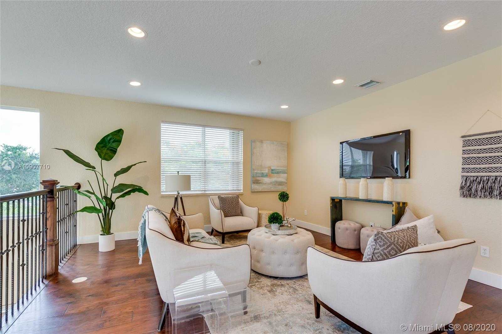 Small Image of 10767 GARDEN RIDGE CT #-, Davie Number 21