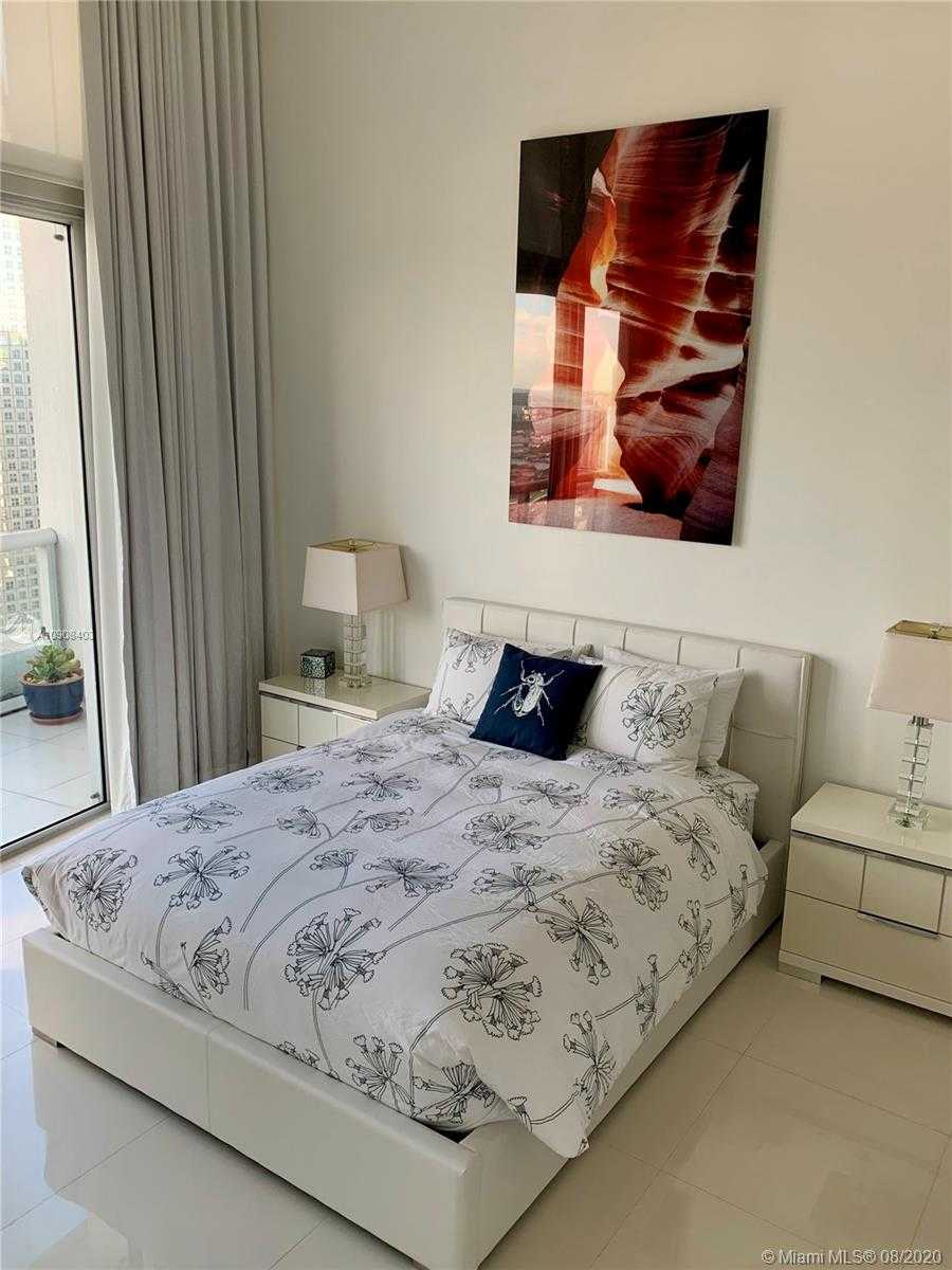 Small Image of 485 BRICKELL AVE #4003, Miami Number 5