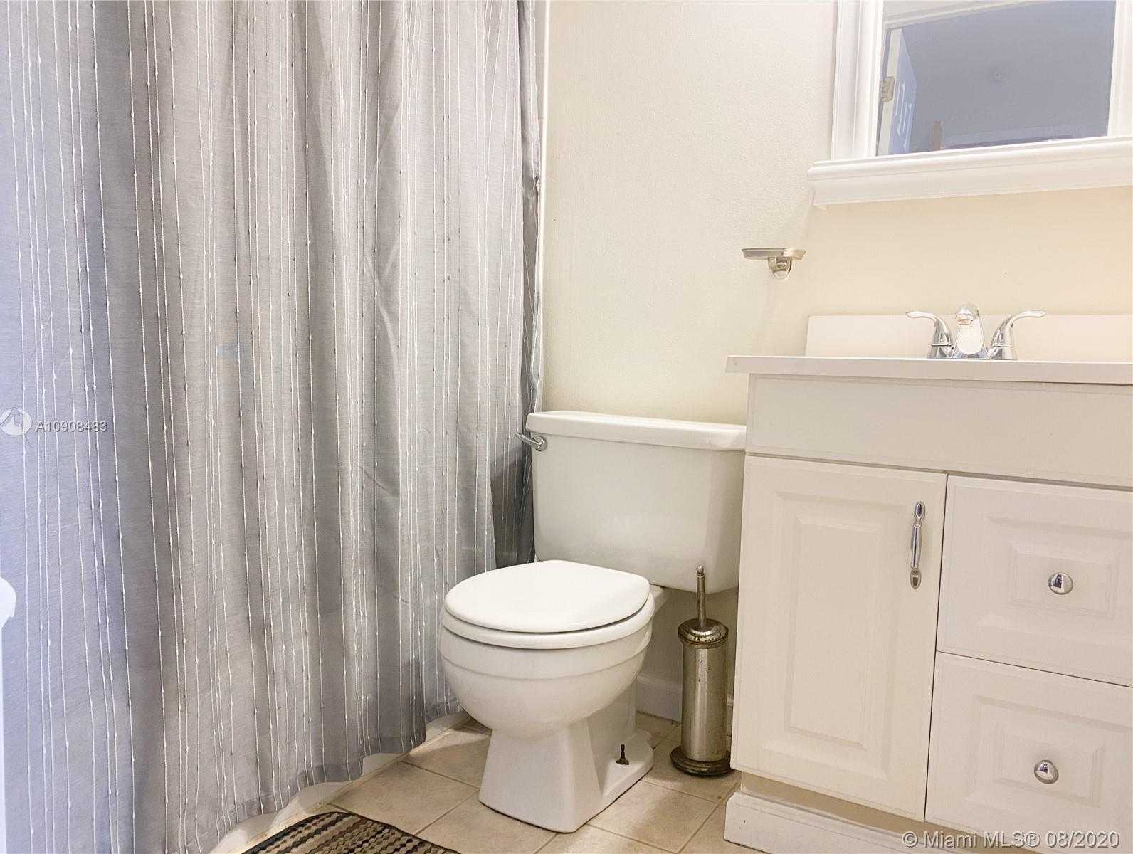 Small Image of 1342 DREXEL AVE #204, Miami Beach Number 6