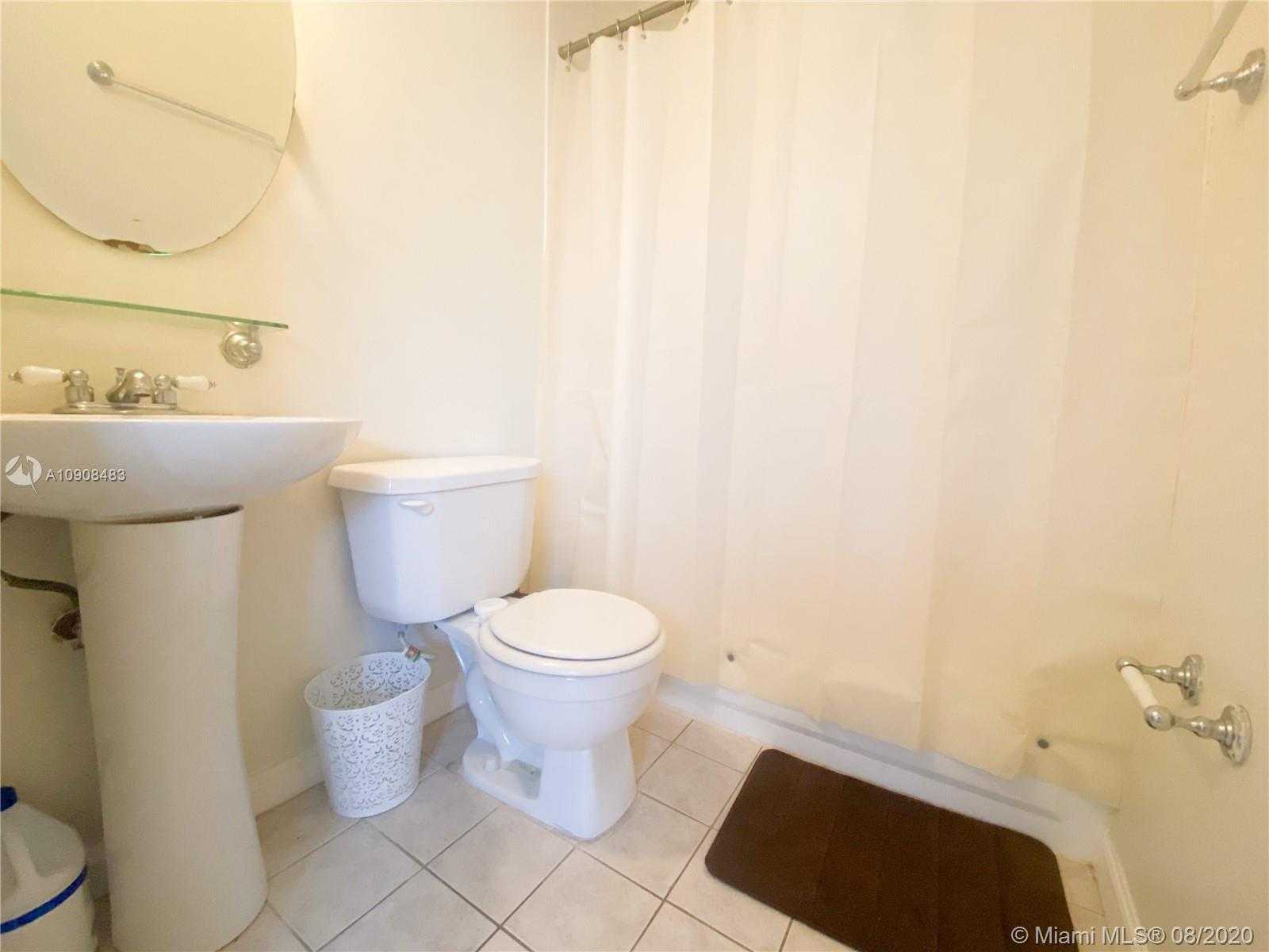 Small Image of 1342 DREXEL AVE #204, Miami Beach Number 8