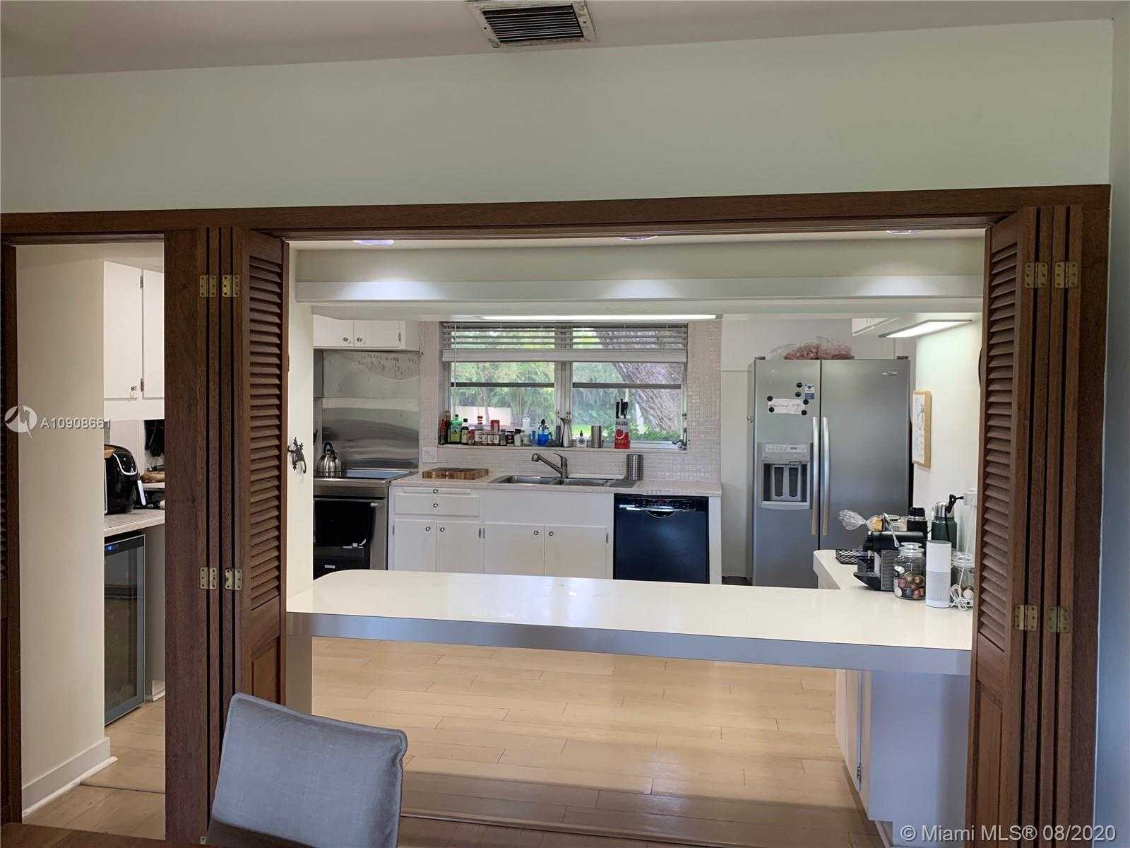 Small Image of 4515 SAN AMARO DR, Coral Gables Number 14