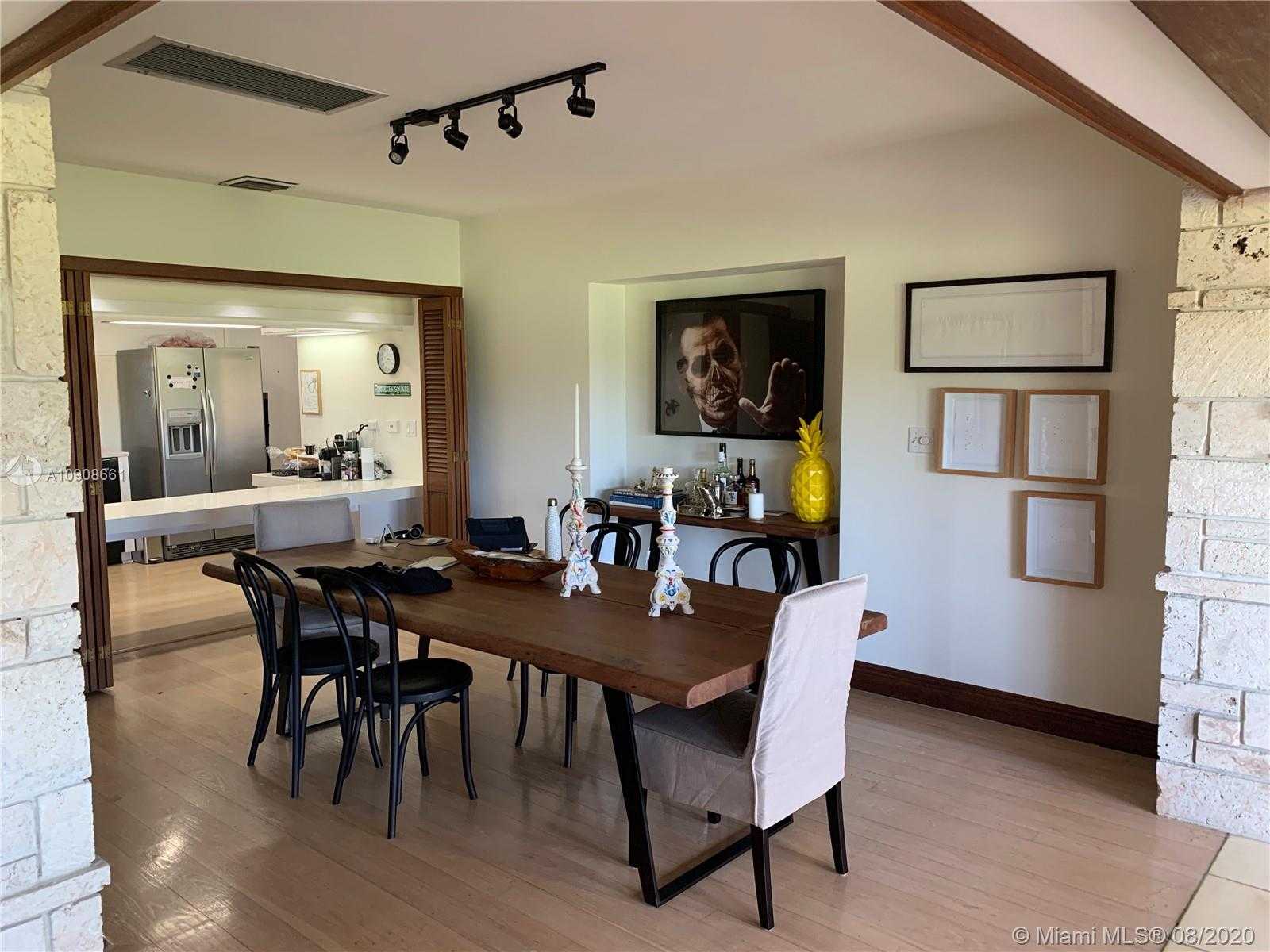 Small Image of 4515 SAN AMARO DR, Coral Gables Number 15