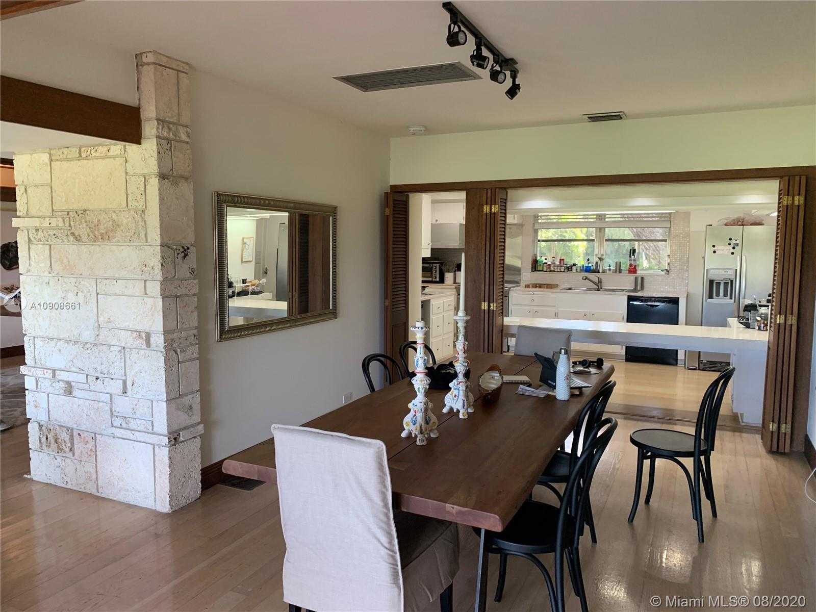 Small Image of 4515 SAN AMARO DR, Coral Gables Number 16