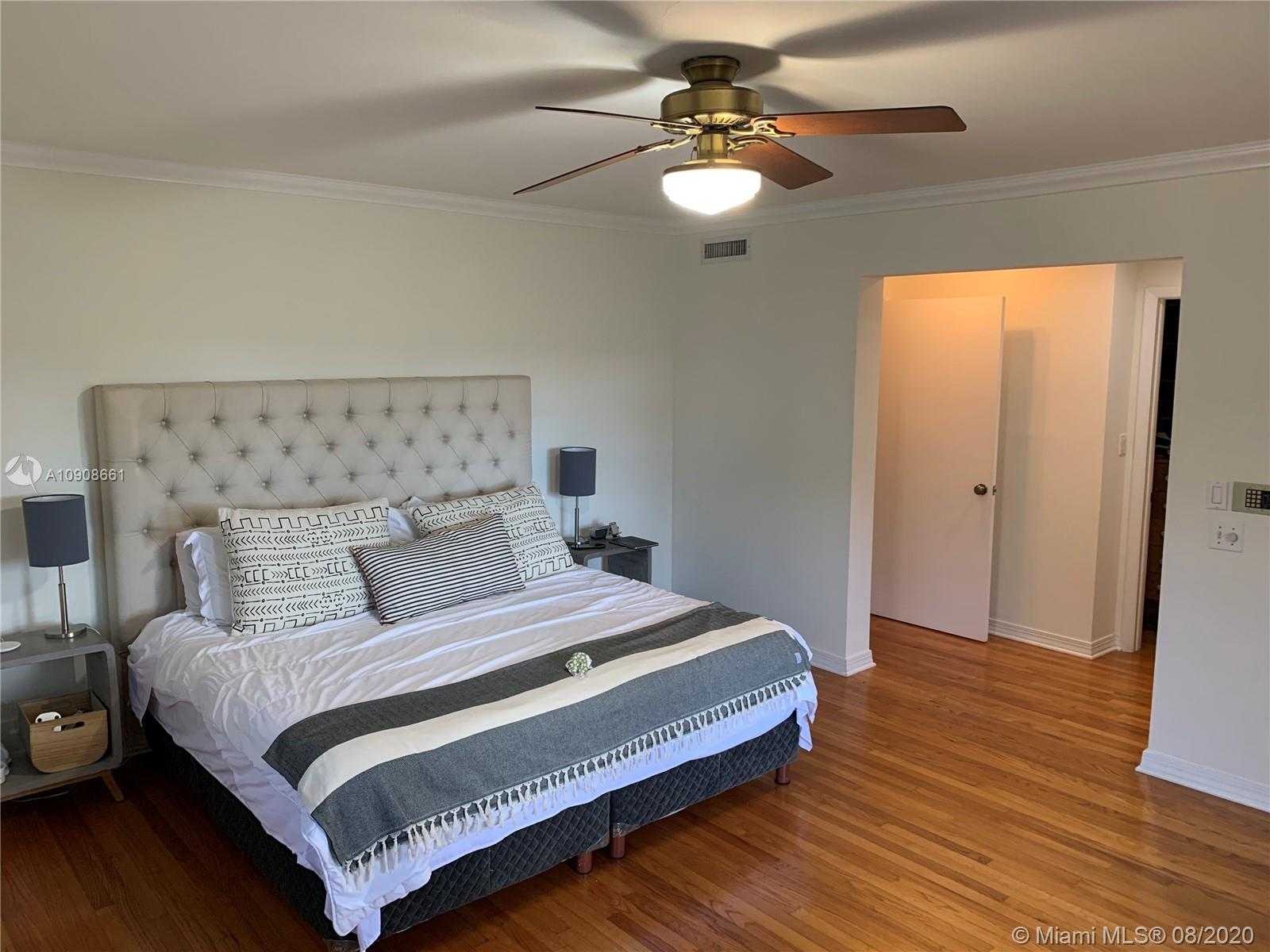 Small Image of 4515 SAN AMARO DR, Coral Gables Number 19