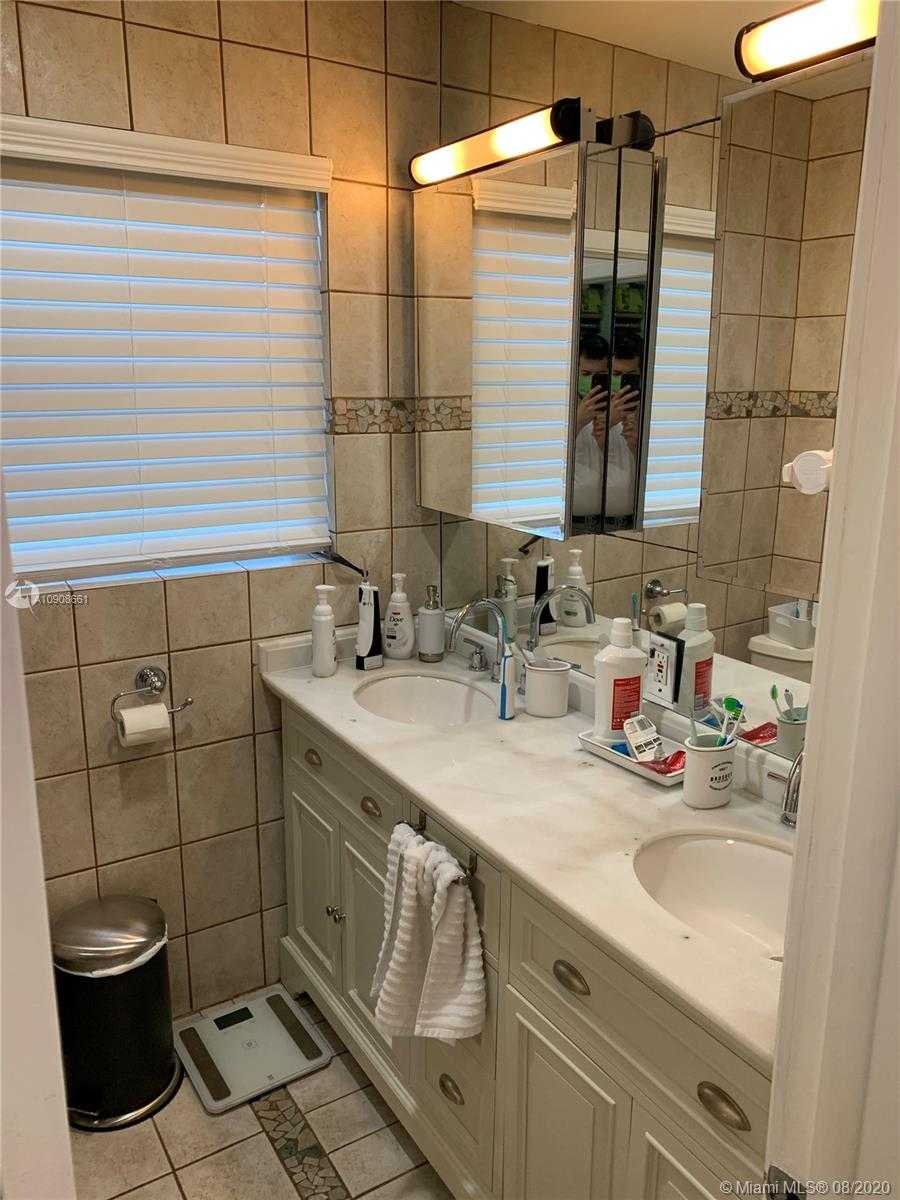 Small Image of 4515 SAN AMARO DR, Coral Gables Number 22