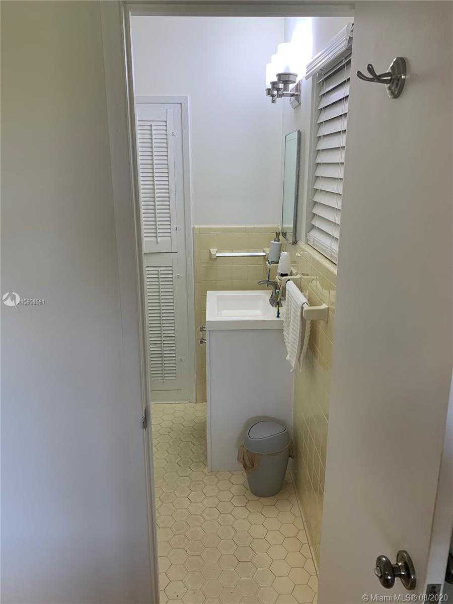 Small Image of 4515 SAN AMARO DR, Coral Gables Number 28