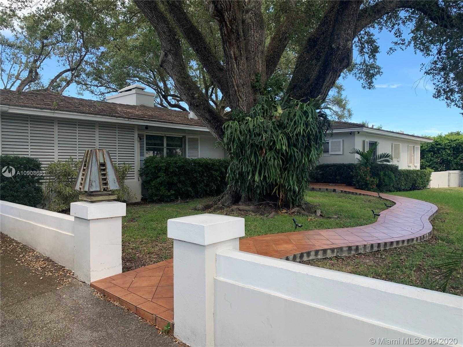 Small Image of 4515 SAN AMARO DR, Coral Gables Number 4