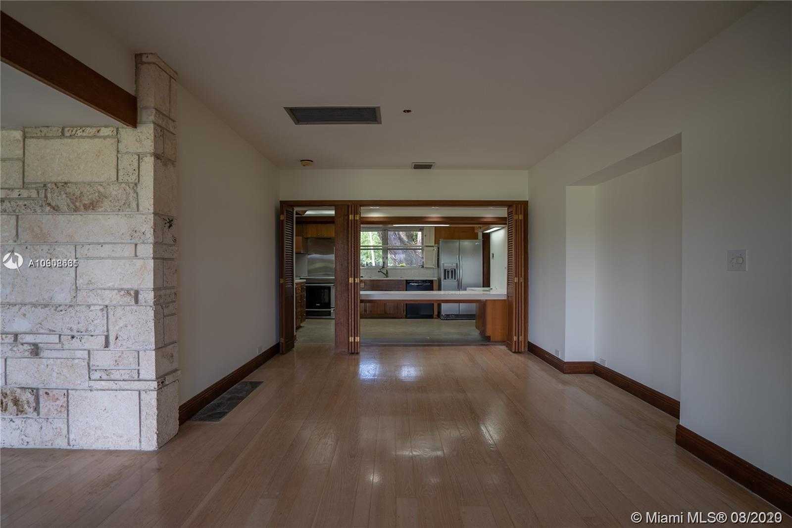 Small Image of 4515 SAN AMARO DR, Coral Gables Number 46