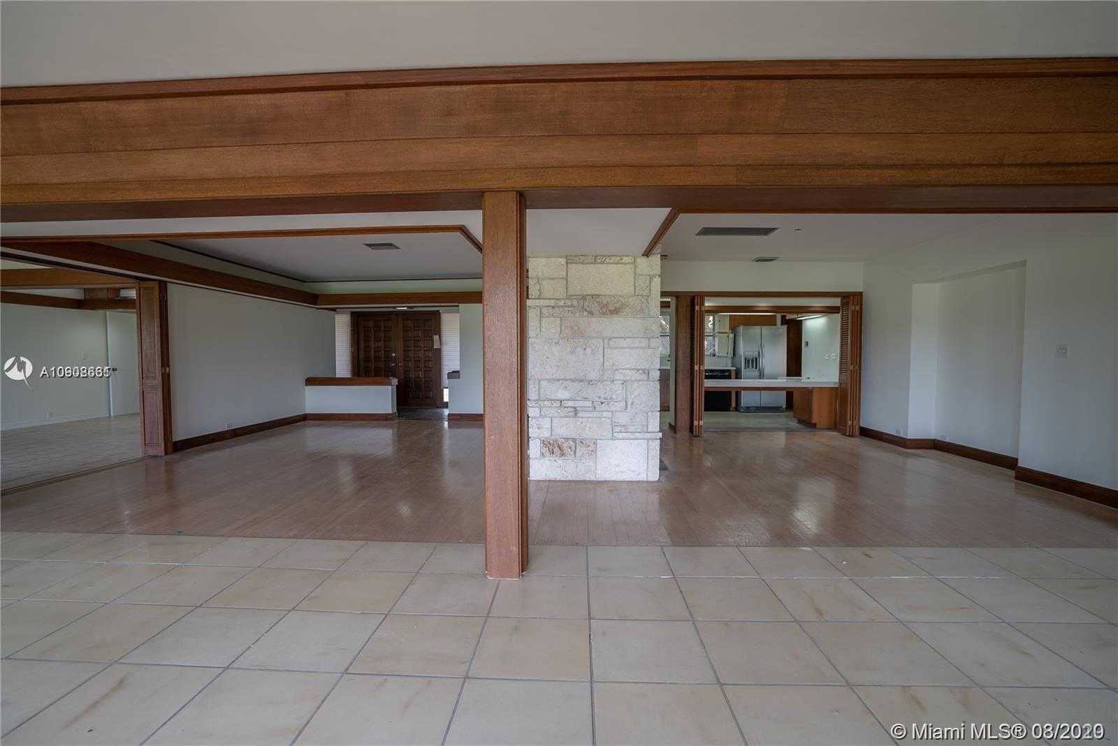 Small Image of 4515 SAN AMARO DR, Coral Gables Number 47