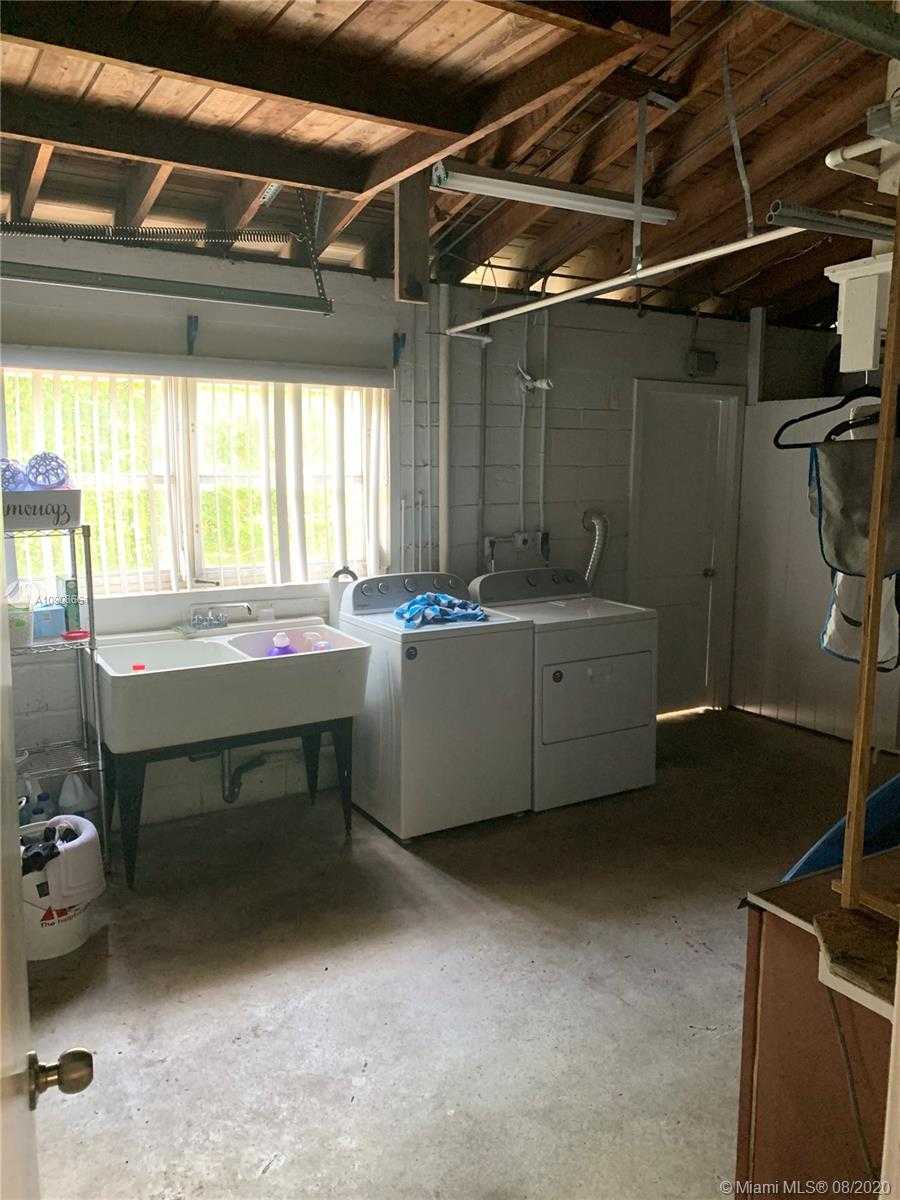 Small Image of 4515 SAN AMARO DR, Coral Gables Number 73