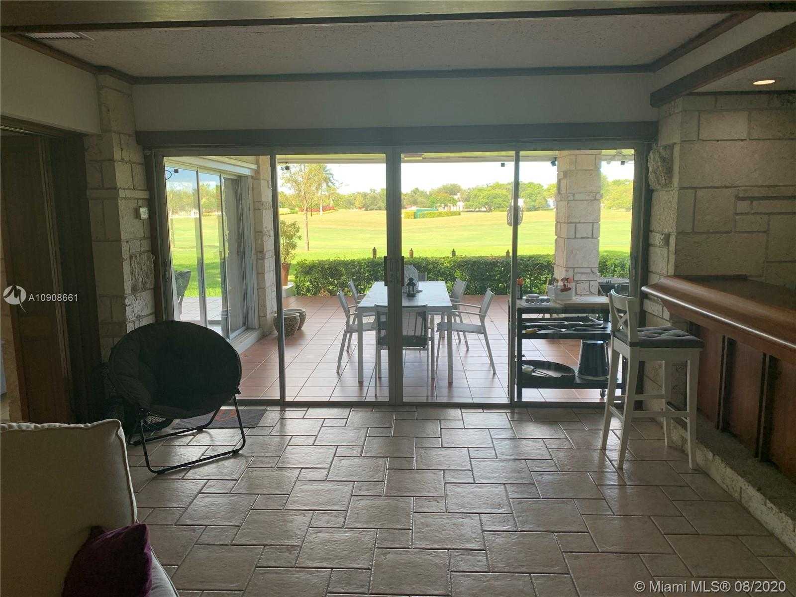 Small Image of 4515 SAN AMARO DR, Coral Gables Number 9