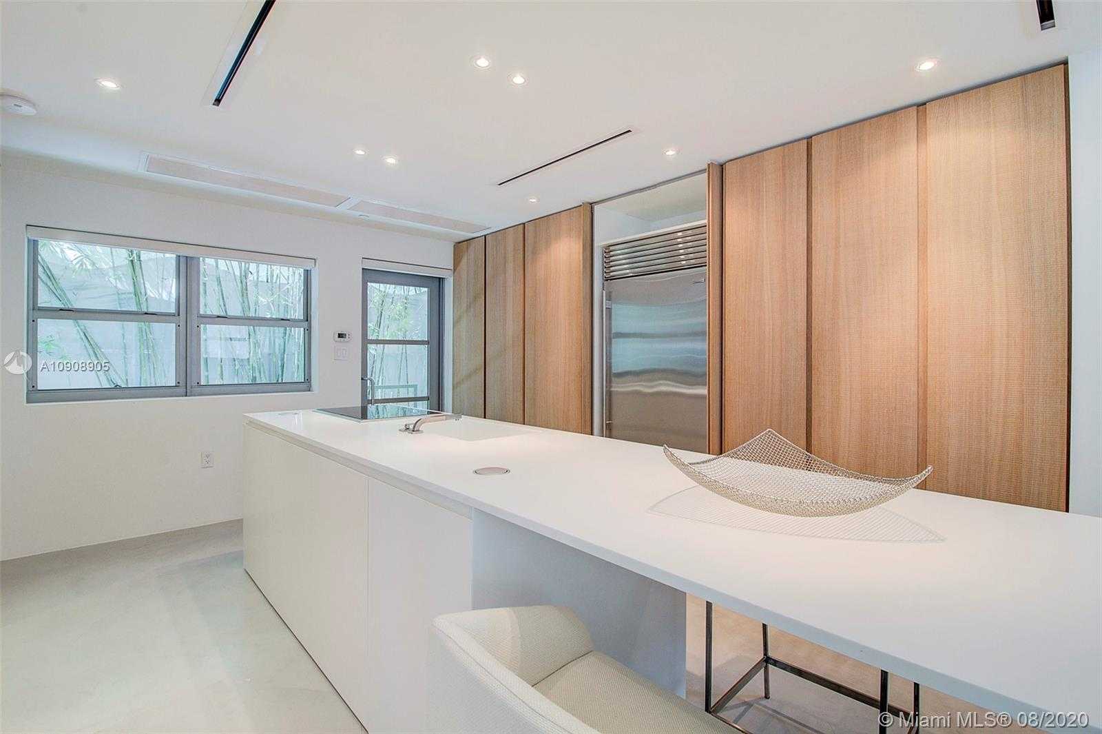 Small Image of 125 OCEAN DR #L0101, Miami Beach Number 10