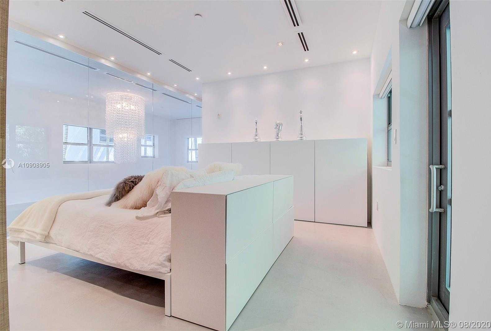 Small Image of 125 OCEAN DR #L0101, Miami Beach Number 15
