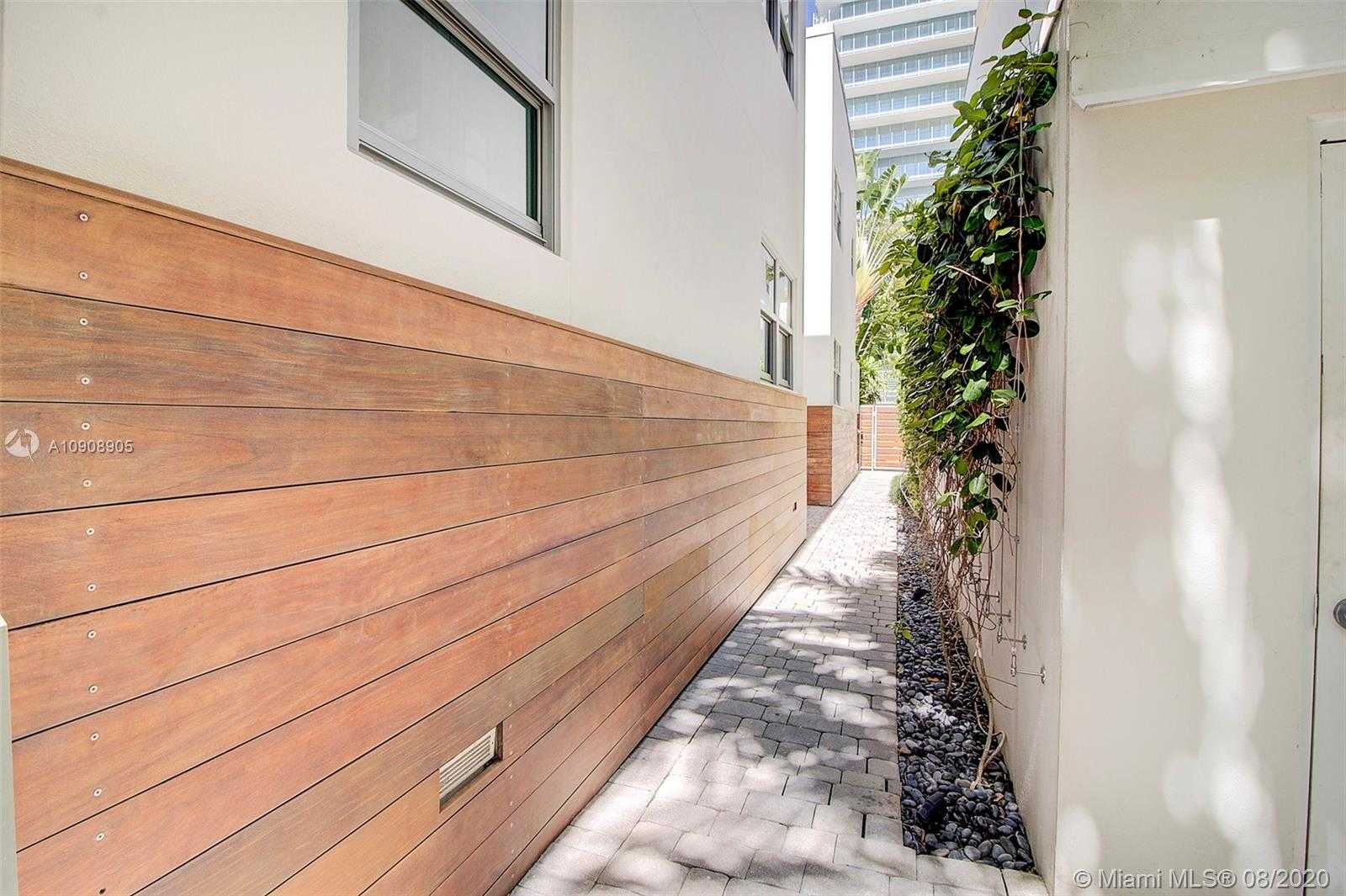 Small Image of 125 OCEAN DR #L0101, Miami Beach Number 24