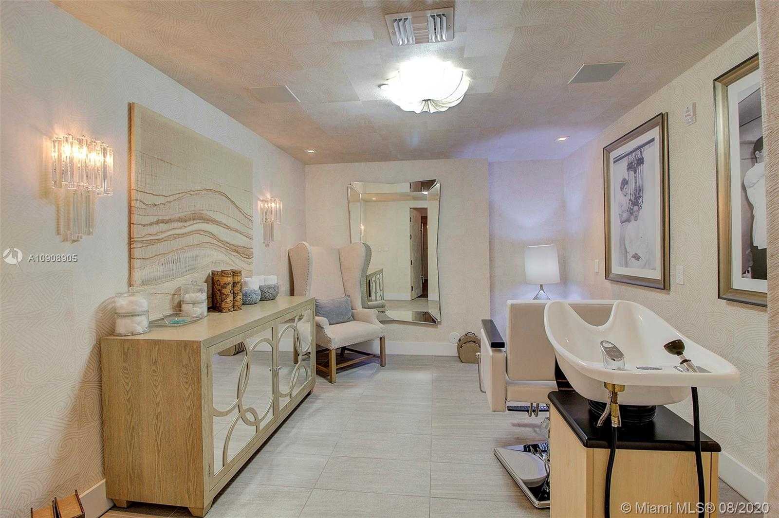 Small Image of 125 OCEAN DR #L0101, Miami Beach Number 27