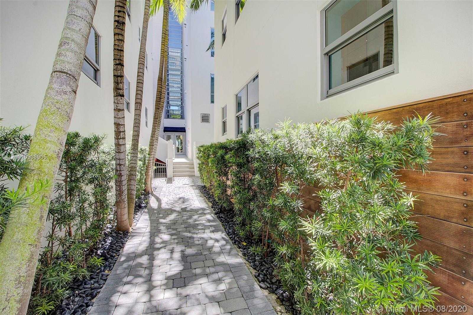 Small Image of 125 OCEAN DR #L0101, Miami Beach Number 3