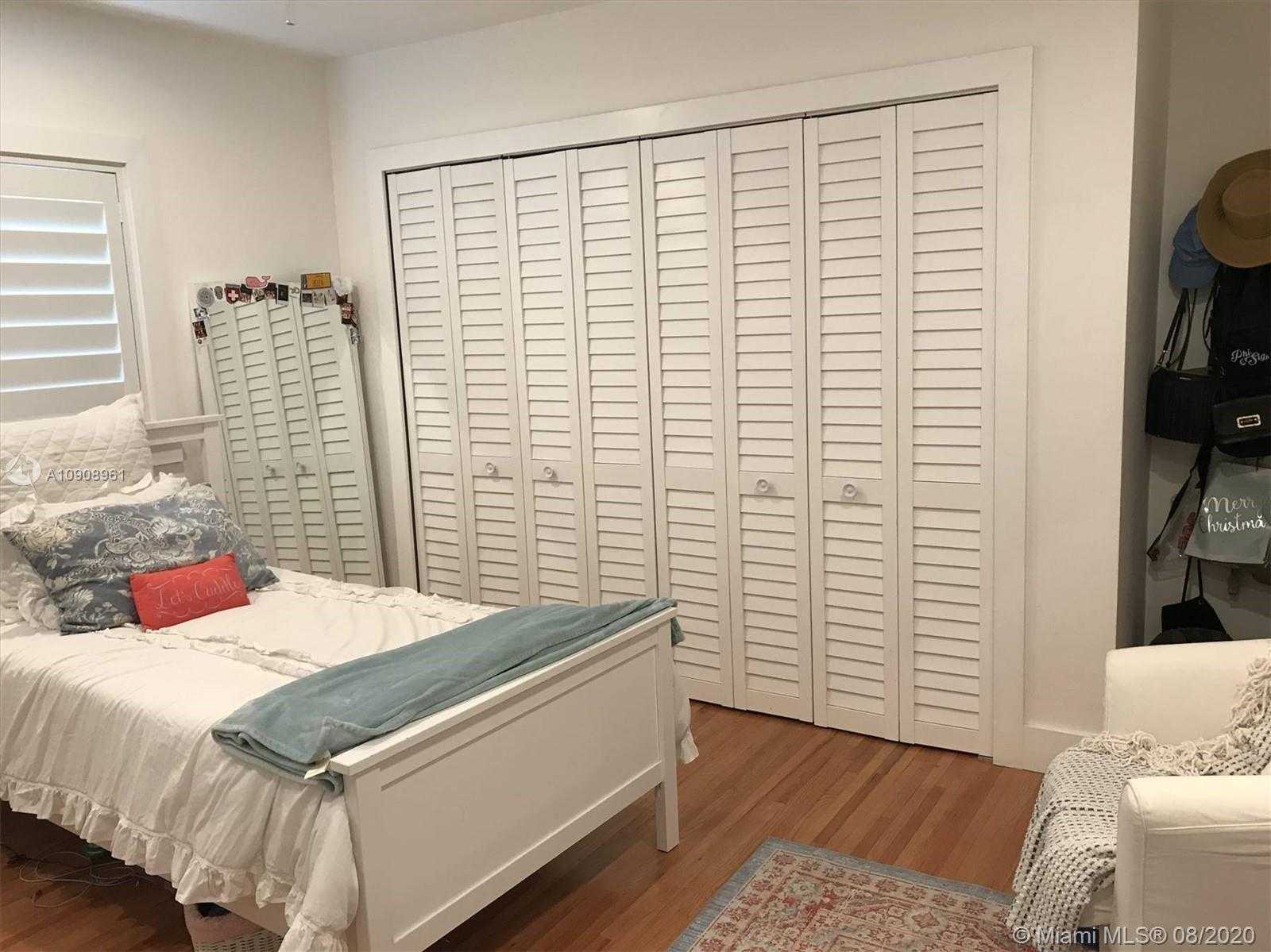 Small Image of 8300 SOUTH WEST 60TH AVE, South Miami Number 16