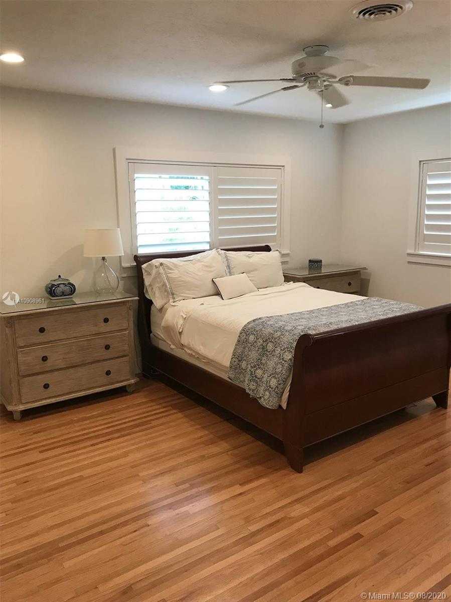 Small Image of 8300 SOUTH WEST 60TH AVE, South Miami Number 17