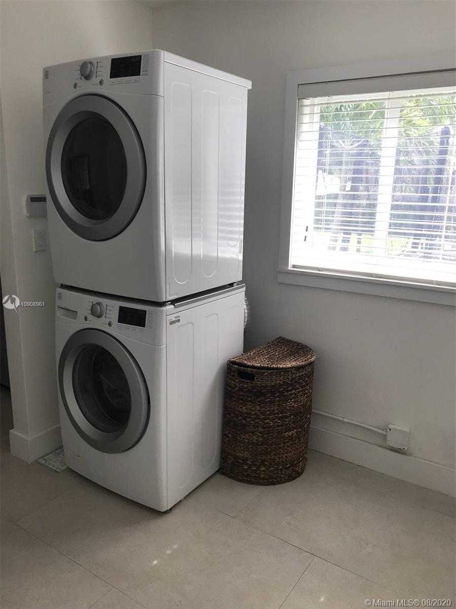 Small Image of 8300 SOUTH WEST 60TH AVE, South Miami Number 24
