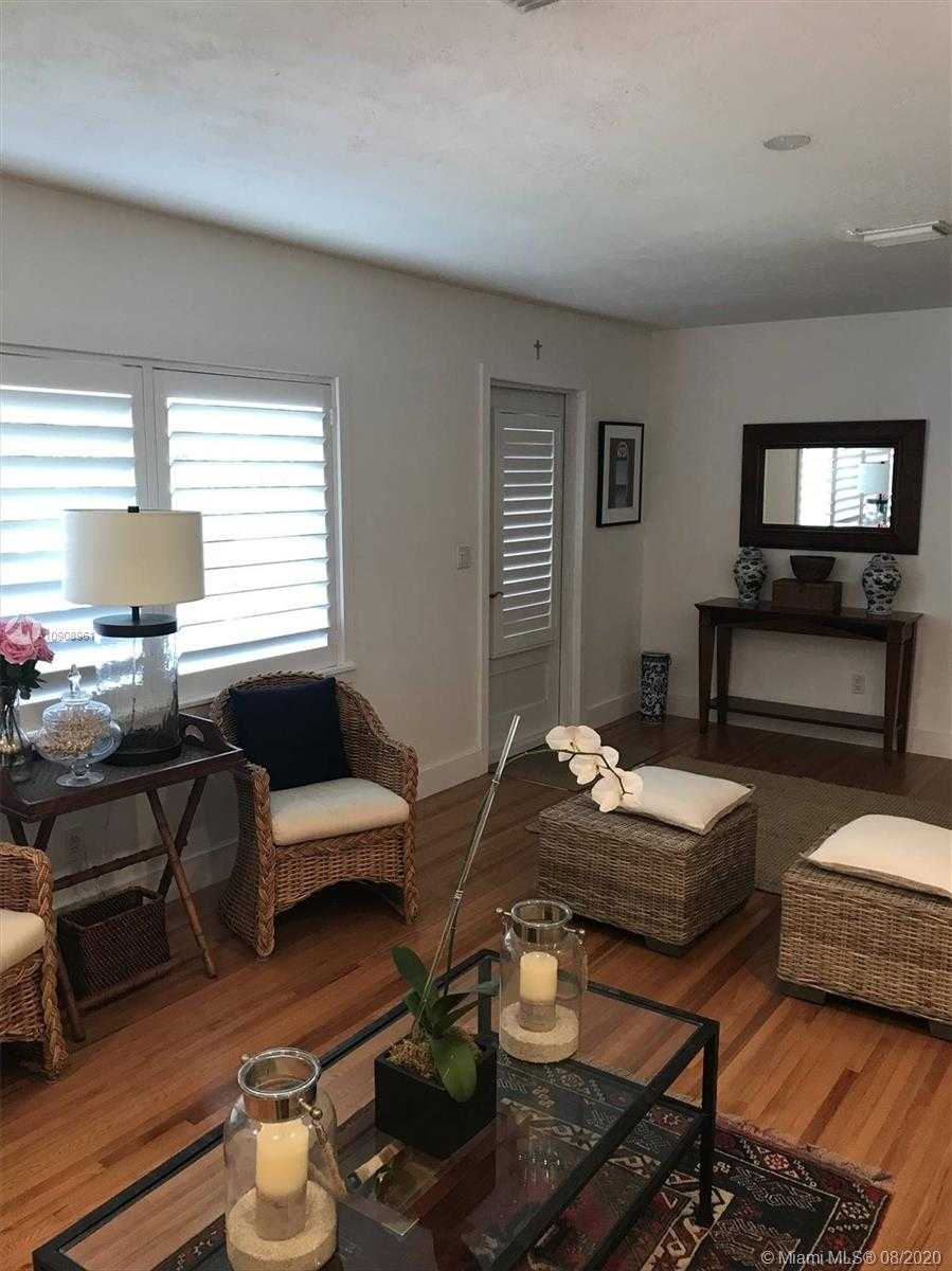 Small Image of 8300 SOUTH WEST 60TH AVE, South Miami Number 3