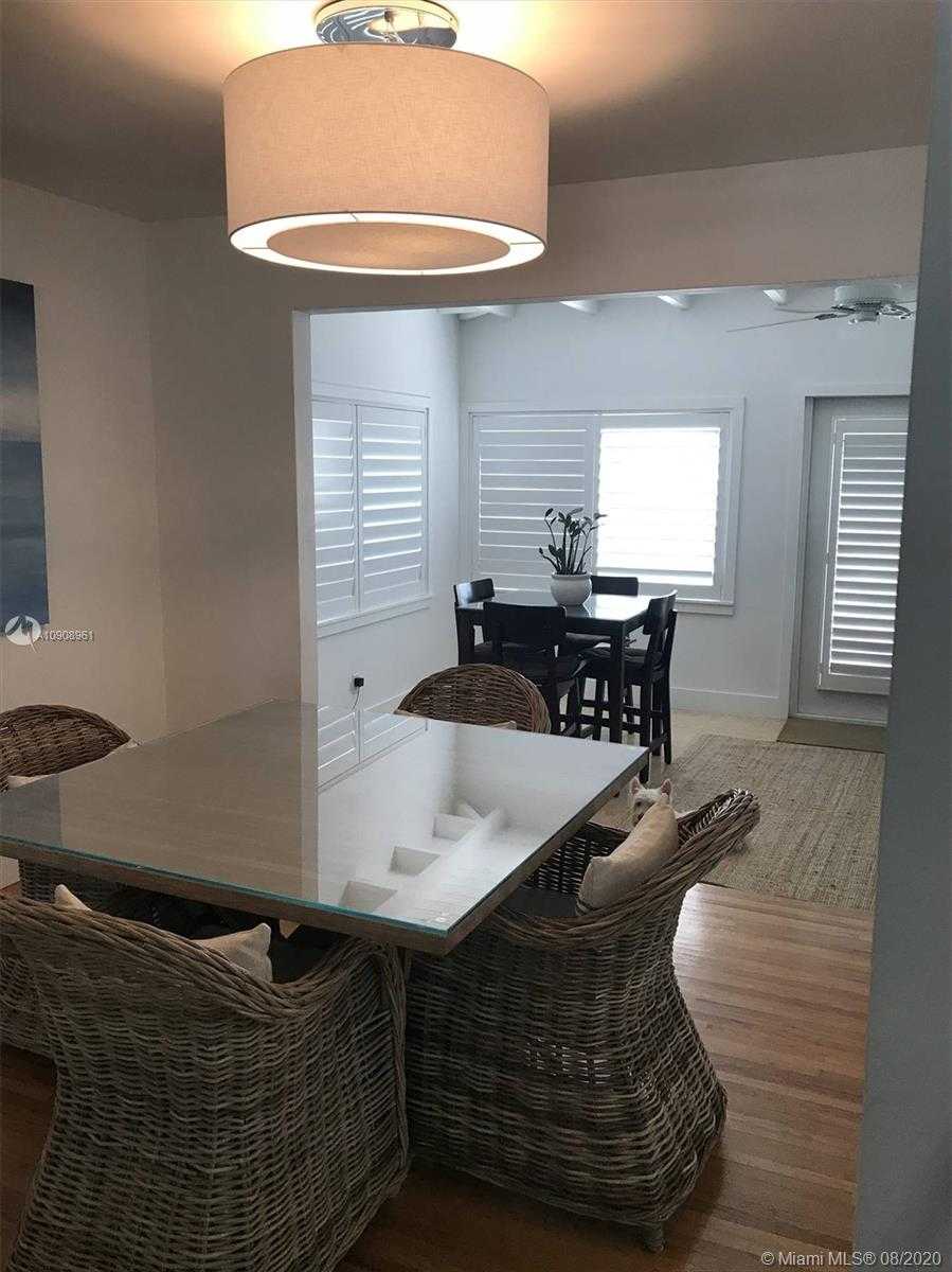 Small Image of 8300 SOUTH WEST 60TH AVE, South Miami Number 5