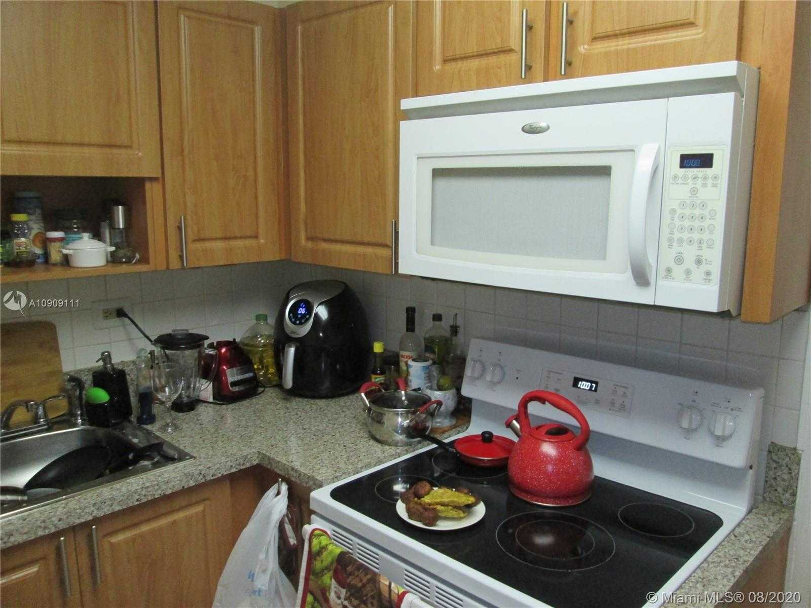 Small Image of 250 174TH ST #908, Sunny Isles Beach Number 2