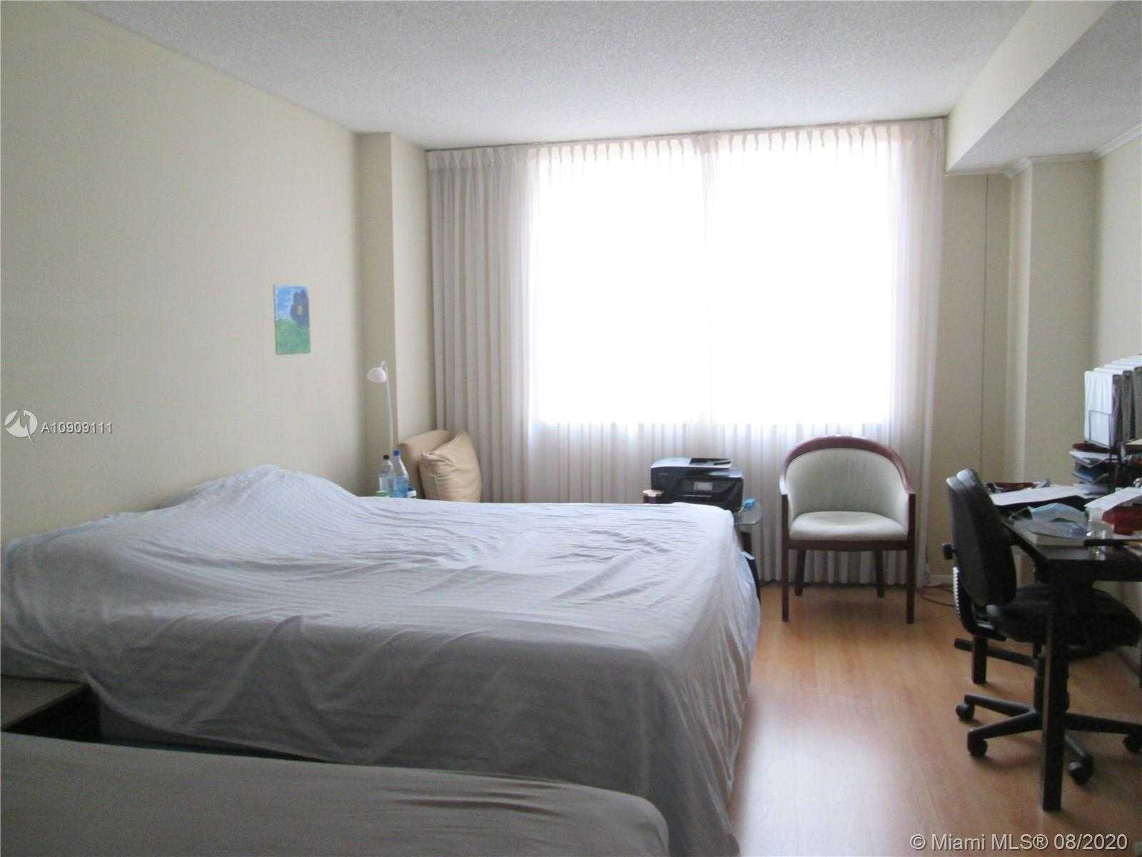 Small Image of 250 174TH ST #908, Sunny Isles Beach Number 4