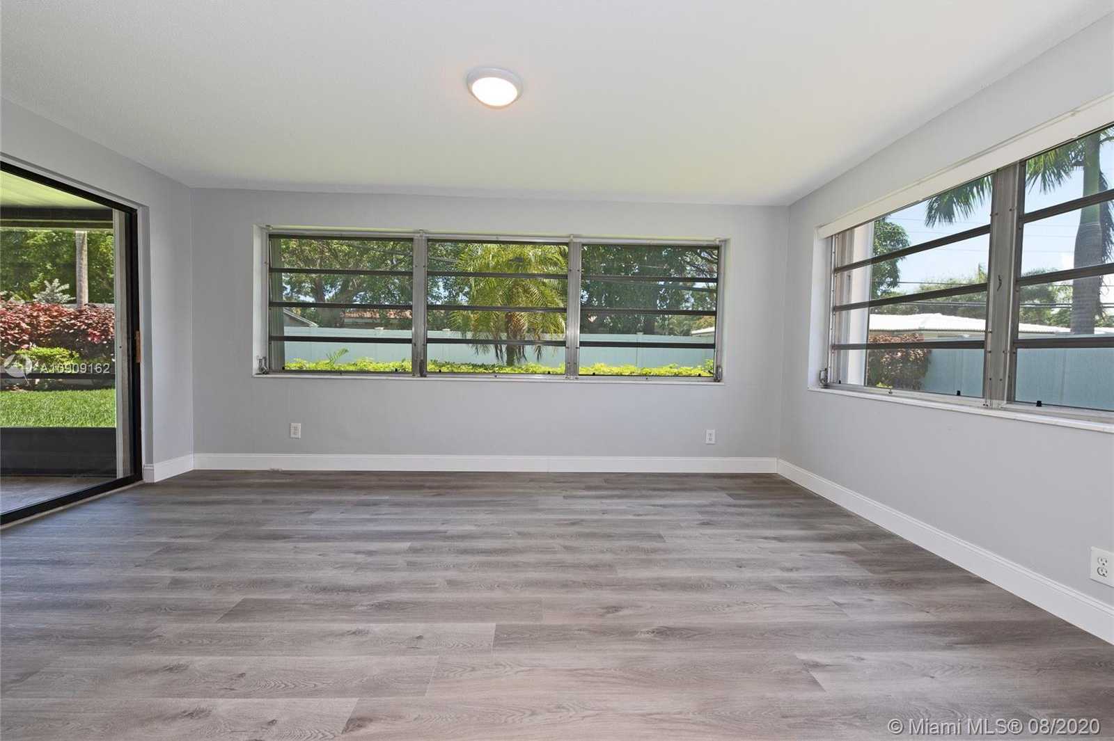 Small Image of 130 SOUTH EAST 6TH CT, Pompano Beach Number 11