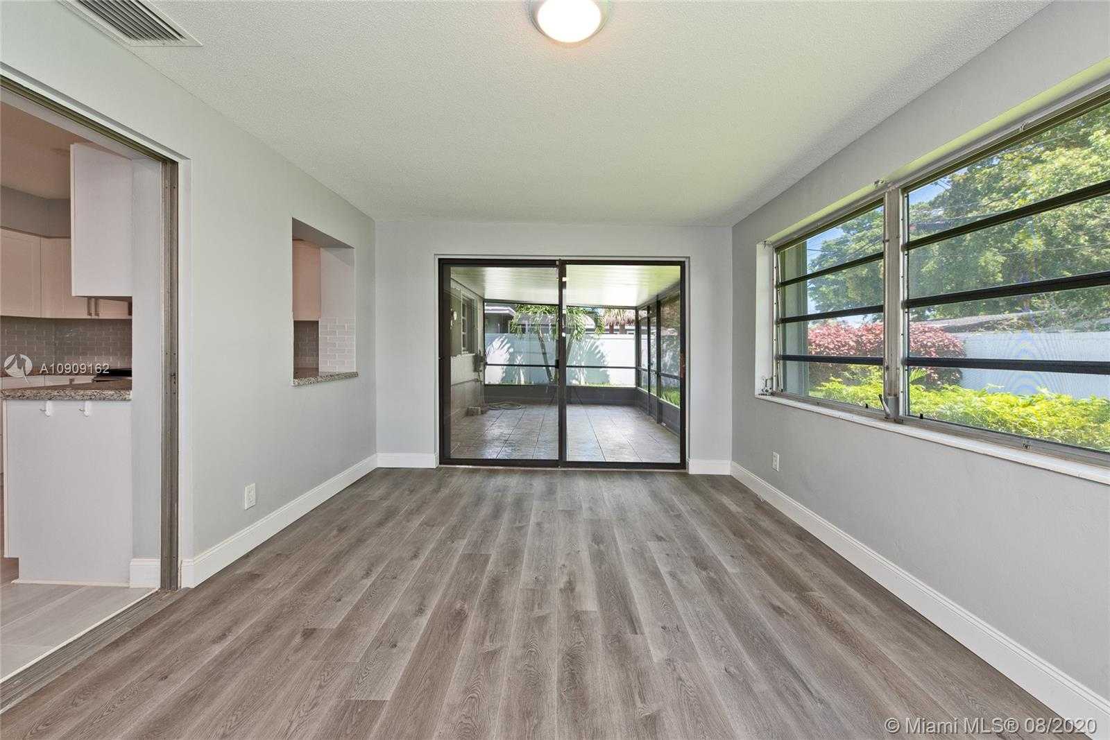 Small Image of 130 SOUTH EAST 6TH CT, Pompano Beach Number 13