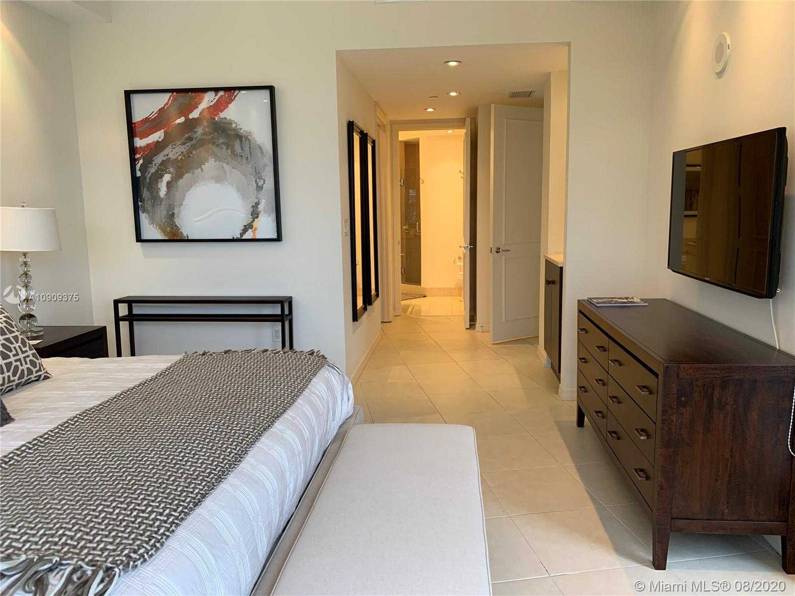 Small Image of 20000 EAST COUNTRY CLUB DR #TS12, Aventura Number 11