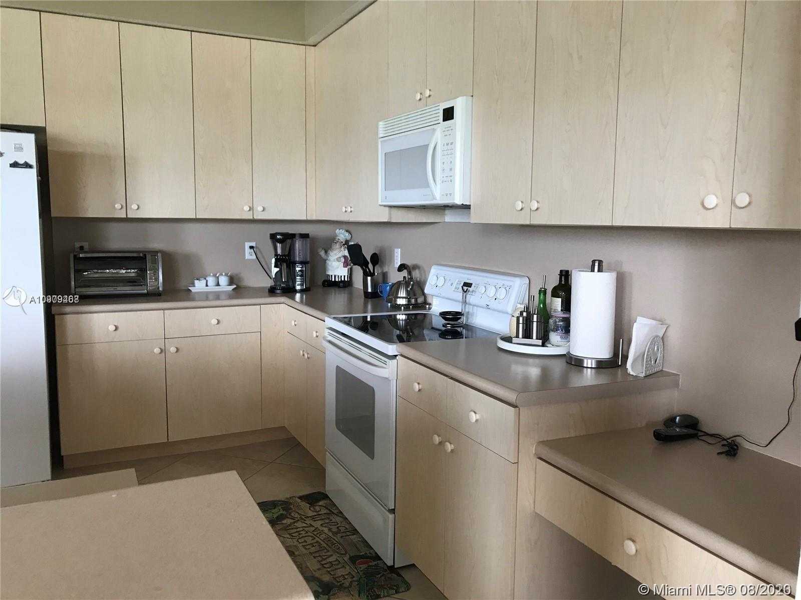 Small Image of 14002 NORTH WEST 12TH ST, Pembroke Pines Number 11