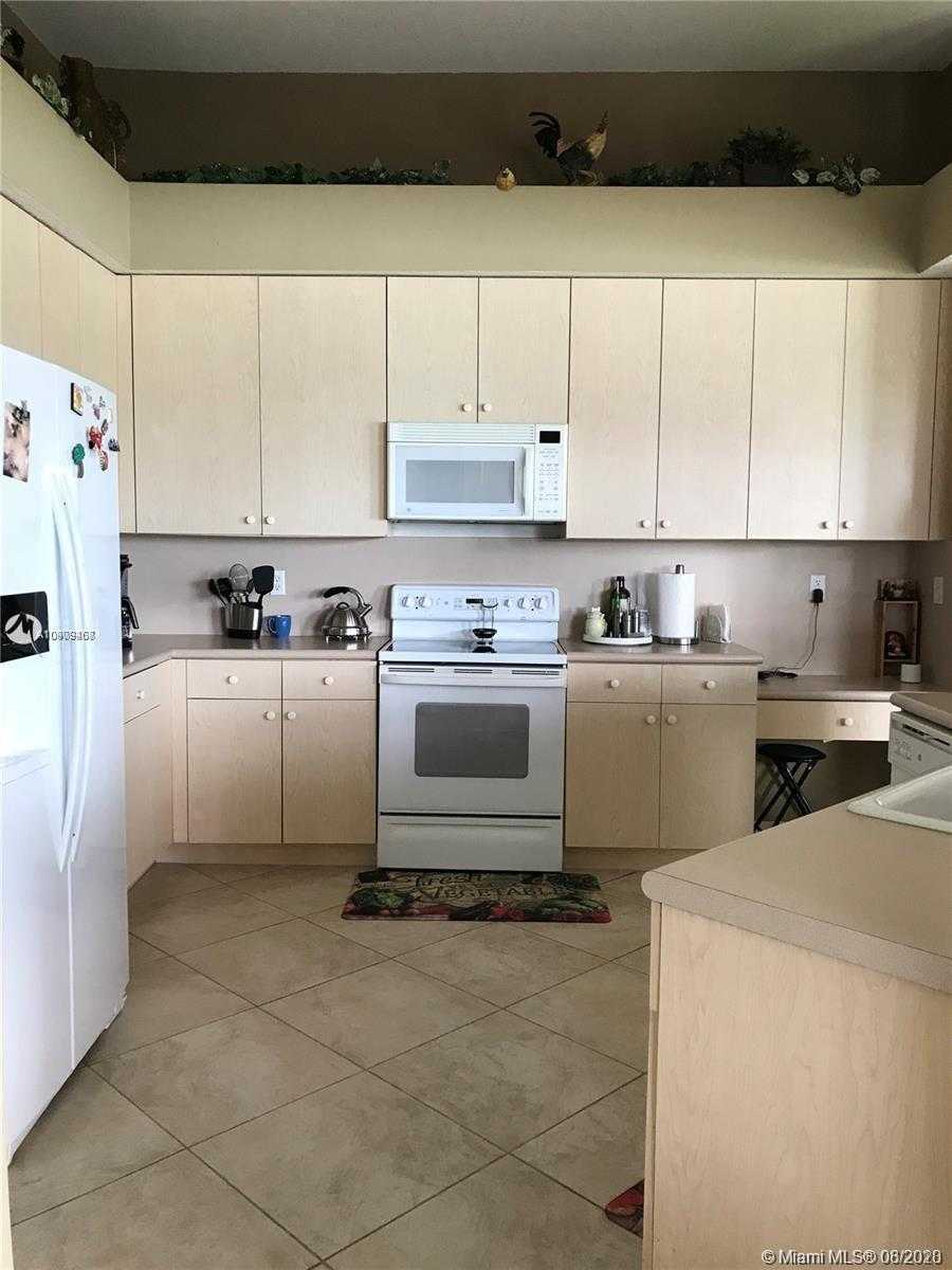 Small Image of 14002 NORTH WEST 12TH ST, Pembroke Pines Number 13