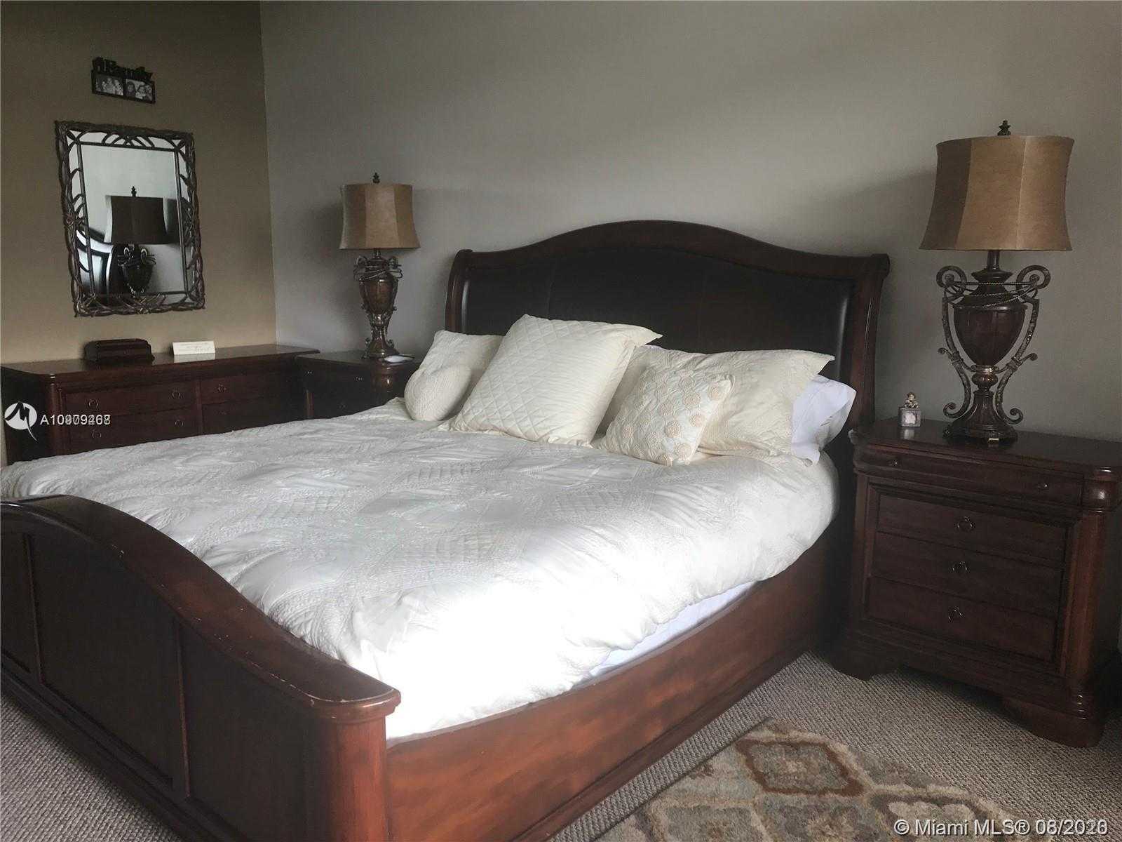 Small Image of 14002 NORTH WEST 12TH ST, Pembroke Pines Number 16