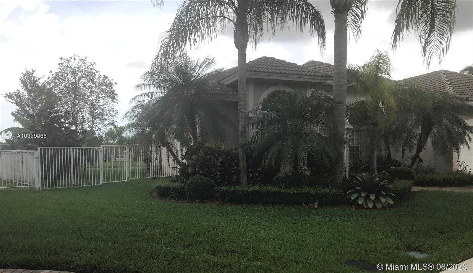 Small Image of 14002 NORTH WEST 12TH ST, Pembroke Pines Number 31