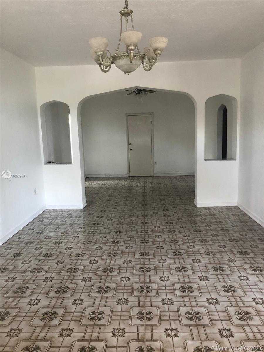 Small Image of 1711 SOUTH WEST 16TH TER, Miami Number 4